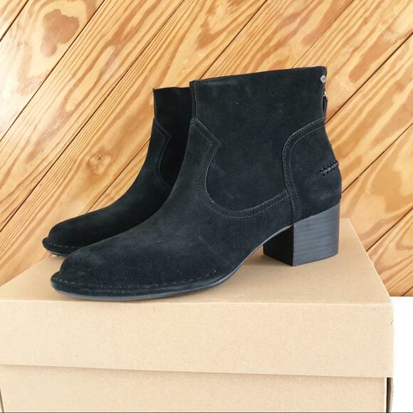 UGG Bandara Black Suede Ankle Boot - Picture 3 of 10